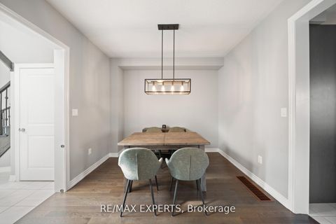 Photo 10 at 198 Moody Drive, Kleinburg, Vaughan