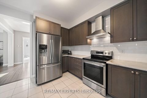 Photo 13 at 198 Moody Drive, Kleinburg, Vaughan