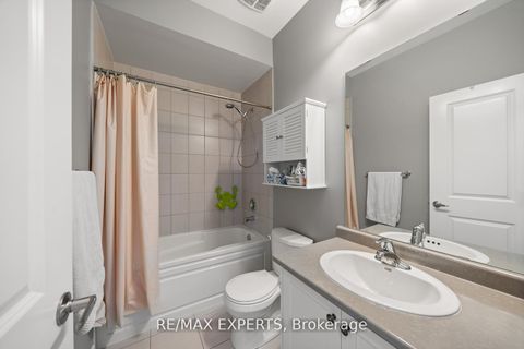 Photo 25 at 198 Moody Drive, Kleinburg, Vaughan