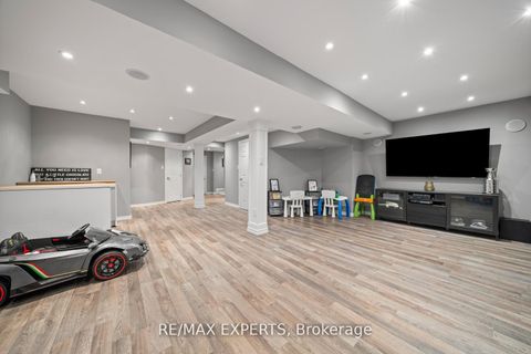 Photo 32 at 198 Moody Drive, Kleinburg, Vaughan