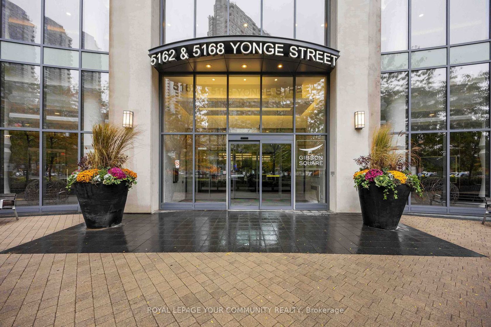 2615 - 5168 Yonge Street, Willowdale West, Toronto by Loree Meneguzzi Real Estate 2615 - 5168 Yonge Street, Willowdale West, Toronto