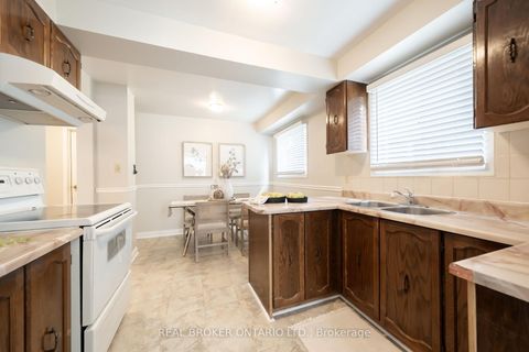 Photo 11 at 11 Blue Lagoon Court, Eglinton East, Toronto