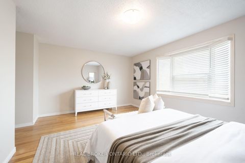 Photo 18 at 11 Blue Lagoon Court, Eglinton East, Toronto