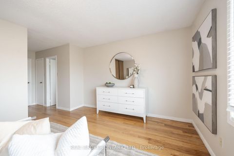 Photo 19 at 11 Blue Lagoon Court, Eglinton East, Toronto