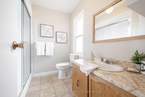 Photo 20 at 11 Blue Lagoon Court, Eglinton East, Toronto