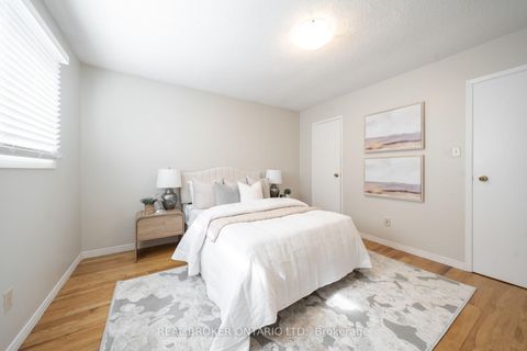 Photo 22 at 11 Blue Lagoon Court, Eglinton East, Toronto