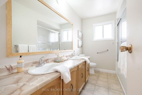 Photo 28 at 11 Blue Lagoon Court, Eglinton East, Toronto