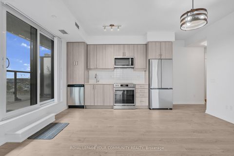 Photo 7 at 204 - 7895 Jane Street, Concord, Vaughan