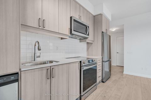 Photo 9 at 204 - 7895 Jane Street, Concord, Vaughan