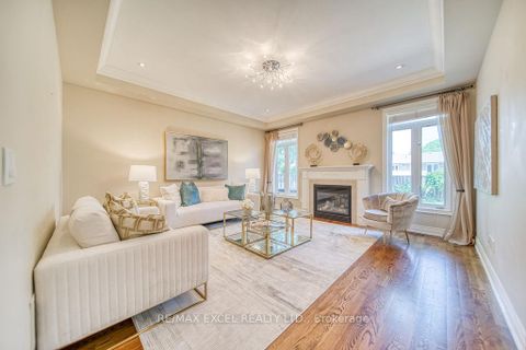 Photo 10 at 166 Townsgate Drive, Yorkhill, Vaughan