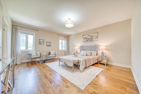 Photo 21 at 166 Townsgate Drive, Yorkhill, Vaughan