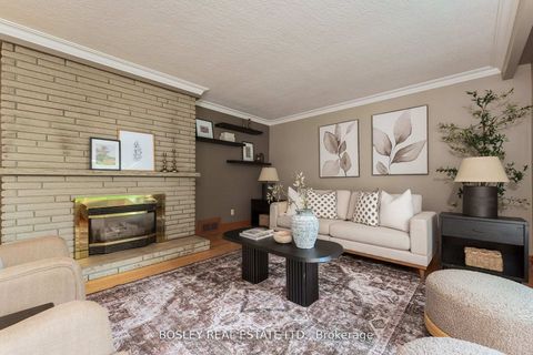 Photo 5 at 25 Ayre Point Road, Cliffcrest, Toronto