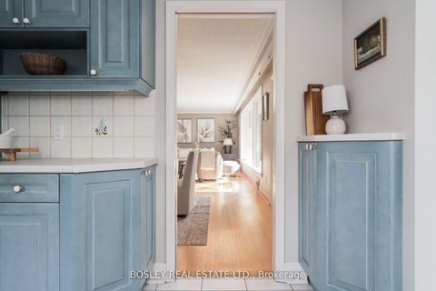 Photo 16 at 25 Ayre Point Road, Cliffcrest, Toronto