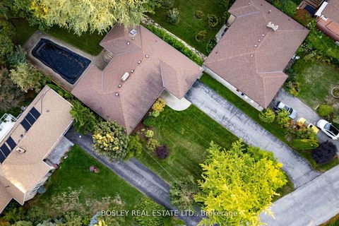 Photo 37 at 25 Ayre Point Road, Cliffcrest, Toronto