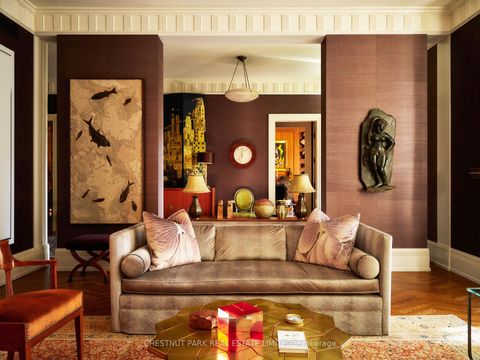 Photo 2 at 10 Shorncliffe Avenue, Casa Loma, Toronto