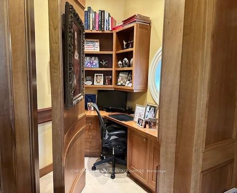 Photo 5 at 10 Shorncliffe Avenue, Casa Loma, Toronto