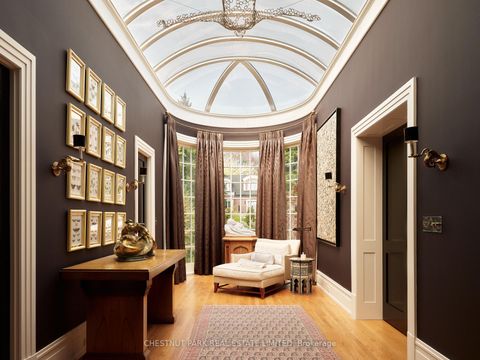 Photo 15 at 10 Shorncliffe Avenue, Casa Loma, Toronto