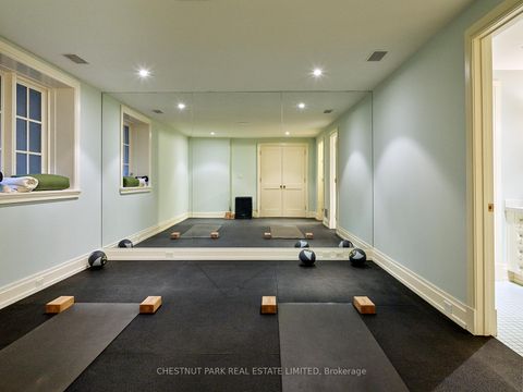 Photo 30 at 10 Shorncliffe Avenue, Casa Loma, Toronto