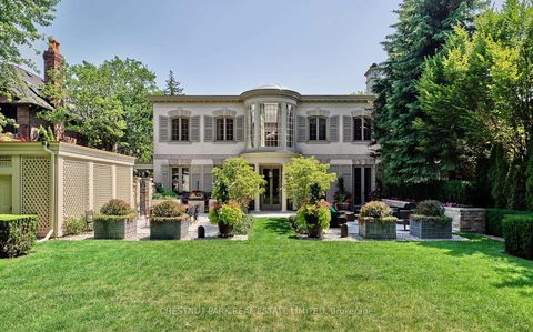 Photo 31 at 10 Shorncliffe Avenue, Casa Loma, Toronto