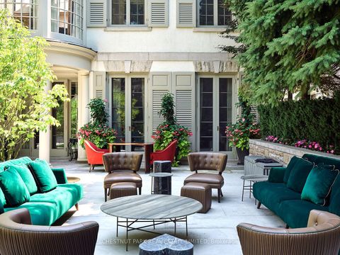 Photo 32 at 10 Shorncliffe Avenue, Casa Loma, Toronto