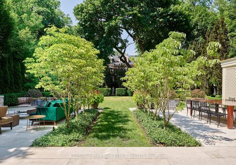 Photo 36 at 10 Shorncliffe Avenue, Casa Loma, Toronto