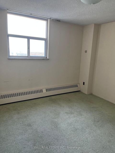 Photo 8 at 1610 - 5 Parkway Forest Drive N, Henry Farm, Toronto