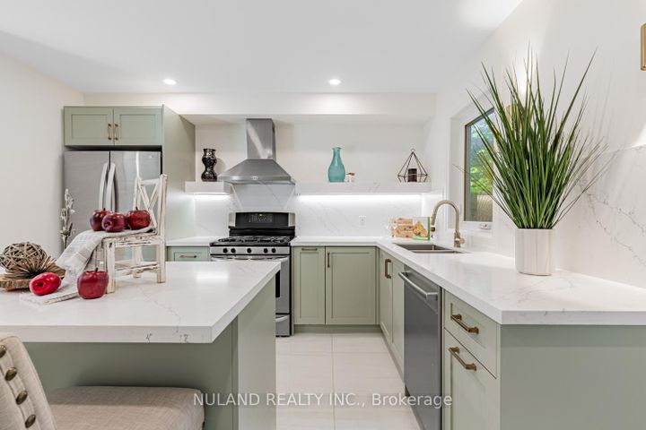 Photo 12 at Unit A - 3036 Bayview Avenue, Willowdale East, Toronto