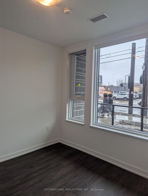 Photo 8 at 102 - 556 MARLEE Avenue, Glen Park, Toronto