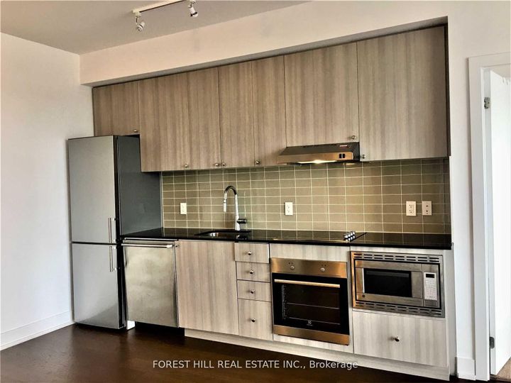 Photo 4 at 716 - 7 Kenaston Garden, Bayview Village, Toronto