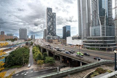 Photo 13 at 808 - 18 Yonge Street, Waterfront Communities C1, Toronto