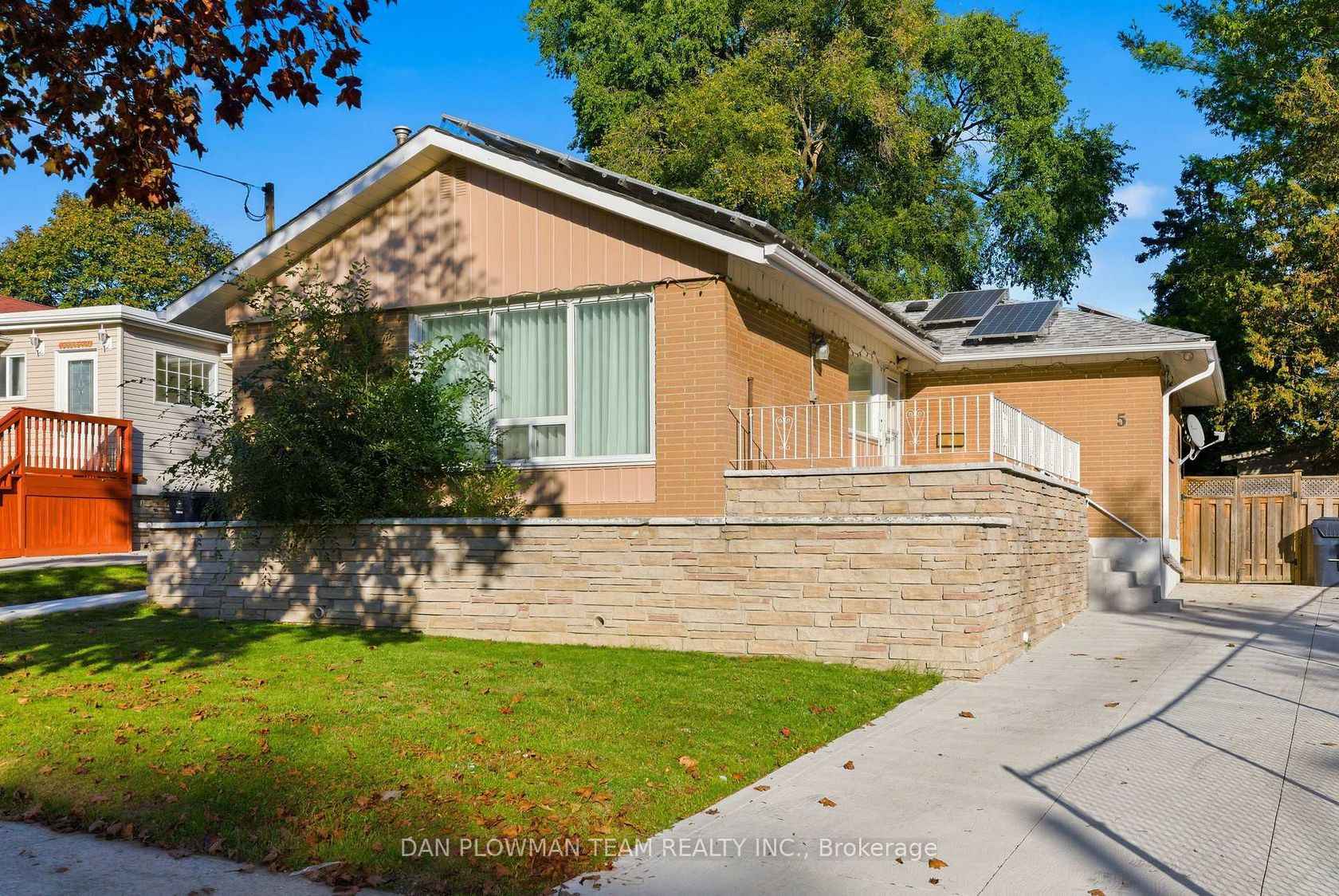 5 Lakeland Crescent, Woburn, Toronto 