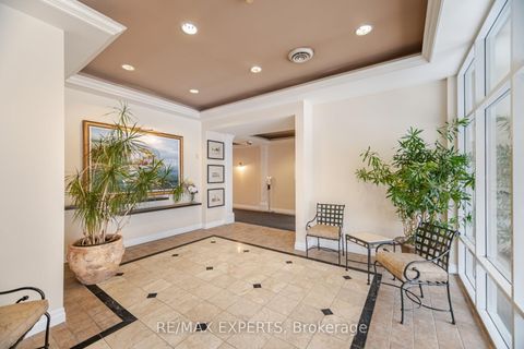 Photo 5 at 121 Woodbridge Avenue, West Woodbridge, Vaughan