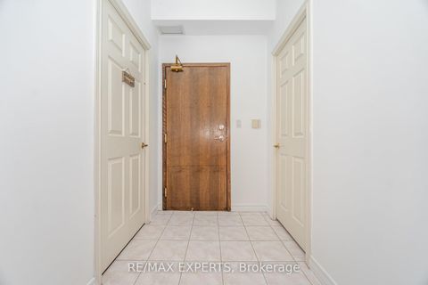 Photo 8 at 121 Woodbridge Avenue, West Woodbridge, Vaughan