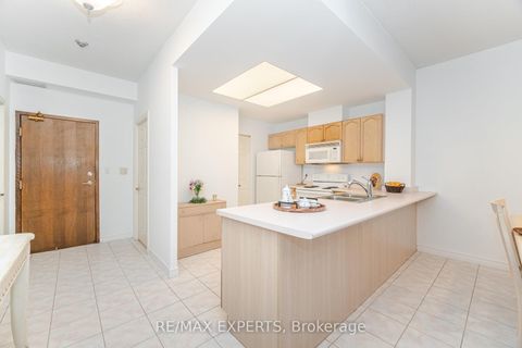 Photo 11 at 121 Woodbridge Avenue, West Woodbridge, Vaughan