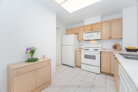 Photo 13 at 121 Woodbridge Avenue, West Woodbridge, Vaughan