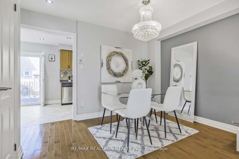 Photo 7 at 287 Wildberry Crescent, Vellore Village, Vaughan