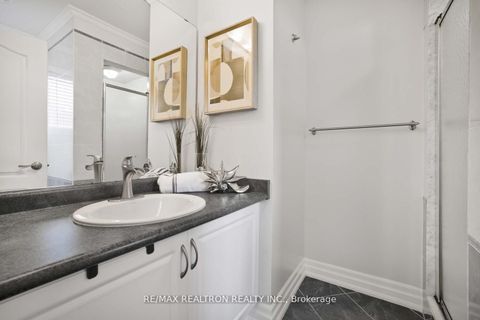 Photo 15 at 287 Wildberry Crescent, Vellore Village, Vaughan