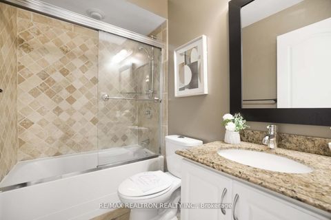 Photo 19 at 287 Wildberry Crescent, Vellore Village, Vaughan