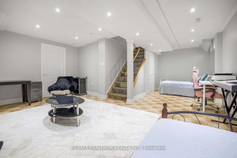 Photo 22 at 287 Wildberry Crescent, Vellore Village, Vaughan