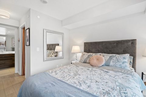 Photo 21 at 610 - 525 Adelaide Street W, Waterfront Communities C1, Toronto