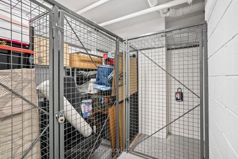 Photo 31 at 610 - 525 Adelaide Street W, Waterfront Communities C1, Toronto