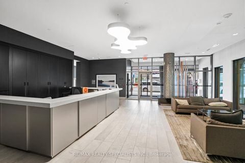 Photo 34 at 610 - 525 Adelaide Street W, Waterfront Communities C1, Toronto