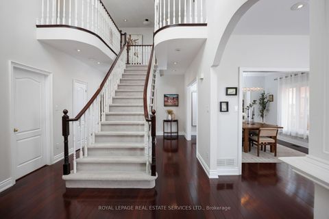 Photo 7 at 1061 Summit Ridge Drive, WT West Oak Trails, Oakville