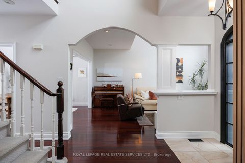 Photo 8 at 1061 Summit Ridge Drive, WT West Oak Trails, Oakville