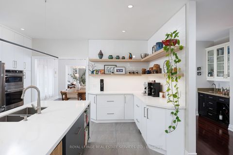 Photo 15 at 1061 Summit Ridge Drive, WT West Oak Trails, Oakville