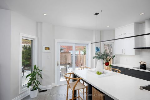 Photo 18 at 1061 Summit Ridge Drive, WT West Oak Trails, Oakville