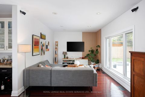 Photo 19 at 1061 Summit Ridge Drive, WT West Oak Trails, Oakville