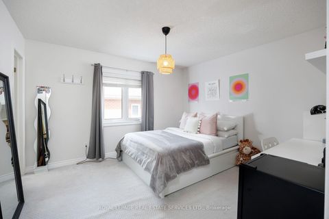 Photo 32 at 1061 Summit Ridge Drive, WT West Oak Trails, Oakville