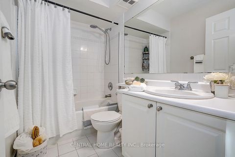 Photo 23 at 11 - 988 Sheppard Avenue W, Bathurst Manor, Toronto