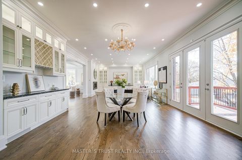 Photo 10 at 36 Sussex Avenue, Crosby, Richmond Hill